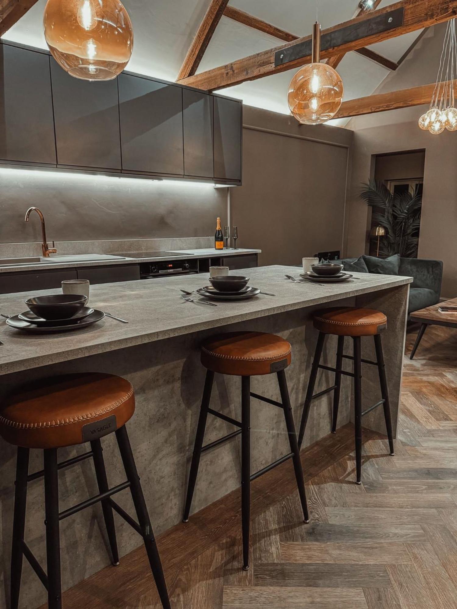 Magistrates Penthouse Suite - Town Centre Apartments With Spa モーペス エクステリア 写真