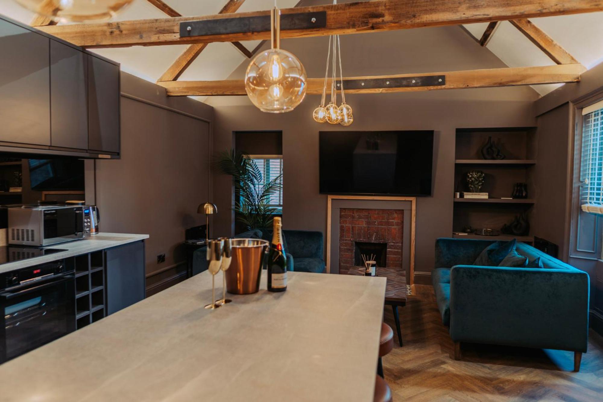 Magistrates Penthouse Suite - Town Centre Apartments With Spa モーペス エクステリア 写真