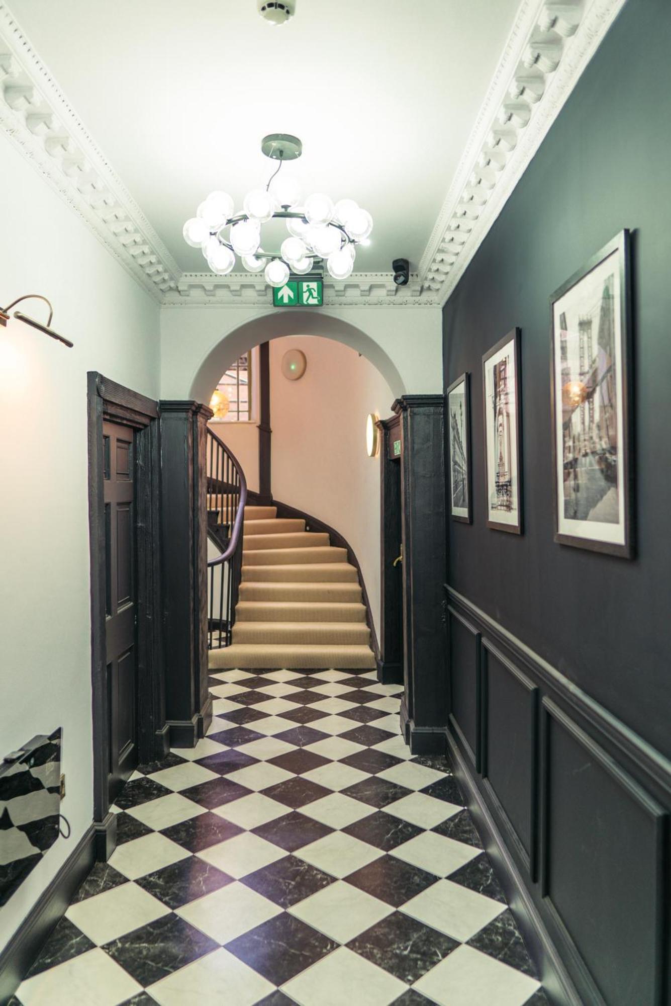 Magistrates Penthouse Suite - Town Centre Apartments With Spa モーペス エクステリア 写真